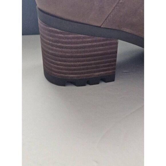 Vionic ladies heeled boot Nwb - Picture 6 of 13